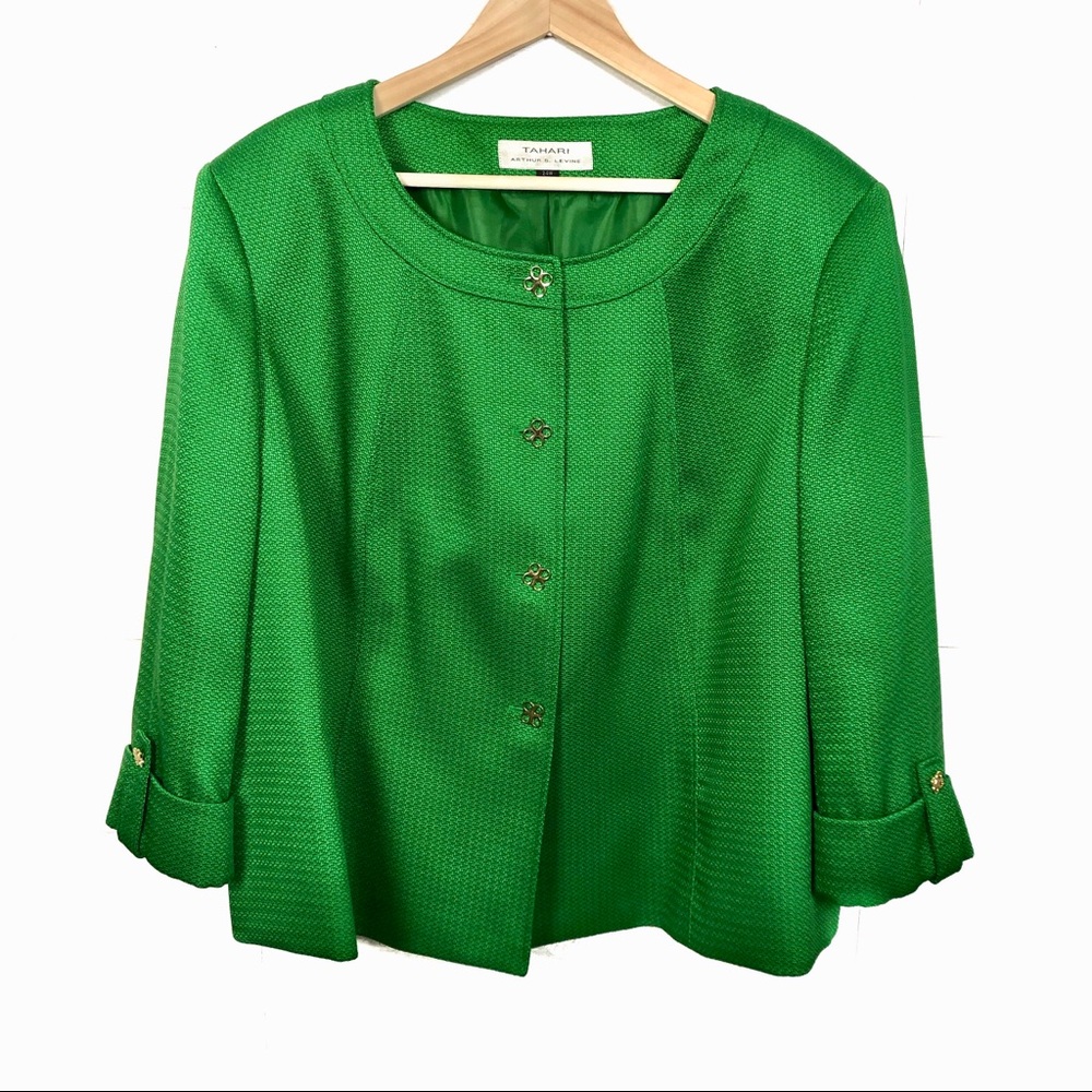Tahari Women’s Green with Gold Buttons Blazer 24W